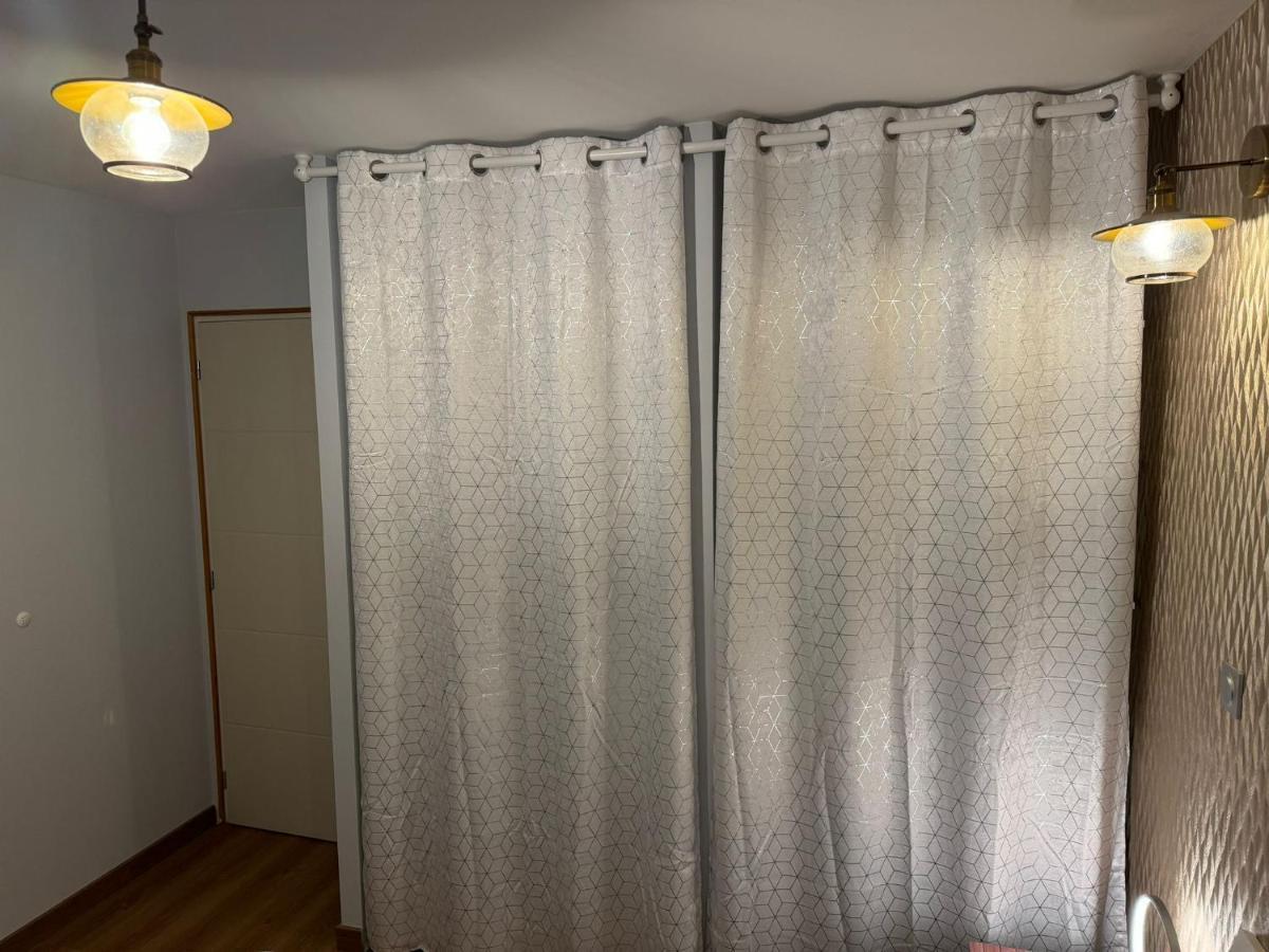 Chambre Privee/Climatisee+Tv /Petit Dejeuner Inclu/Tout Confort เนอแวร์ ภายนอก รูปภาพ